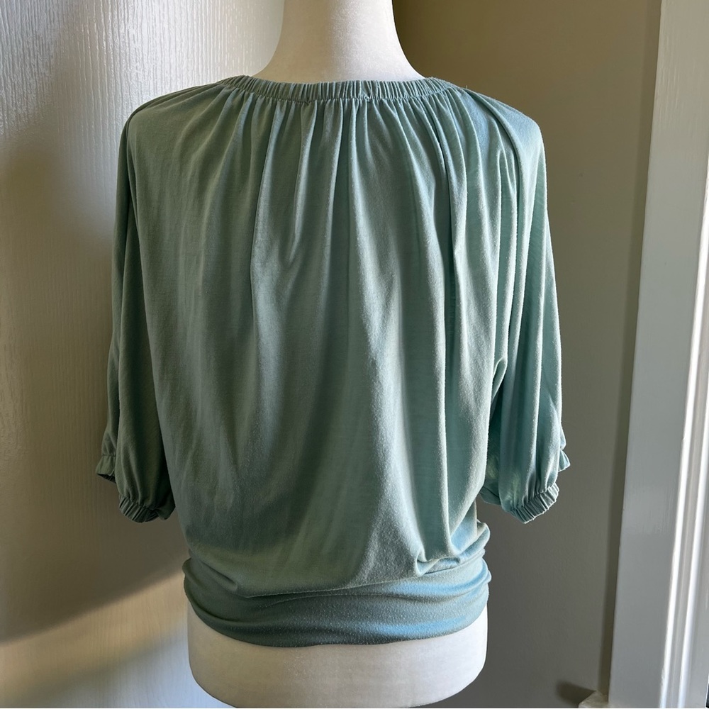 seafoam green top - Picture 3 of 4